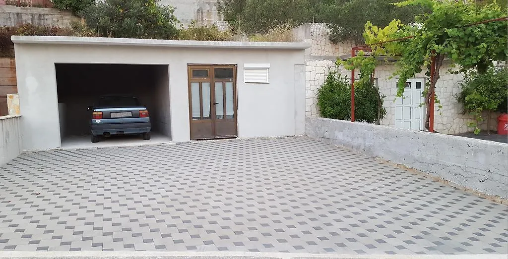 Apartments Simic Trogir